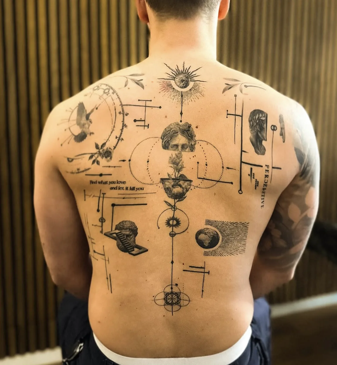 Geometrisk tatuering av Nancy