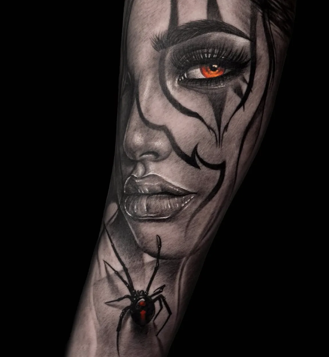 Realistisk tatuering av Nancy